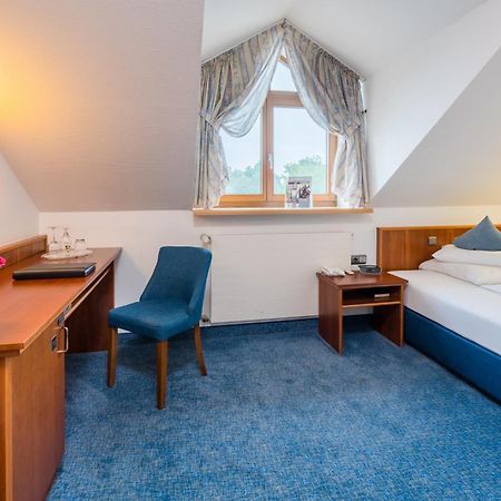 Best Western Blankenburg Hotel Cobourg Extérieur photo