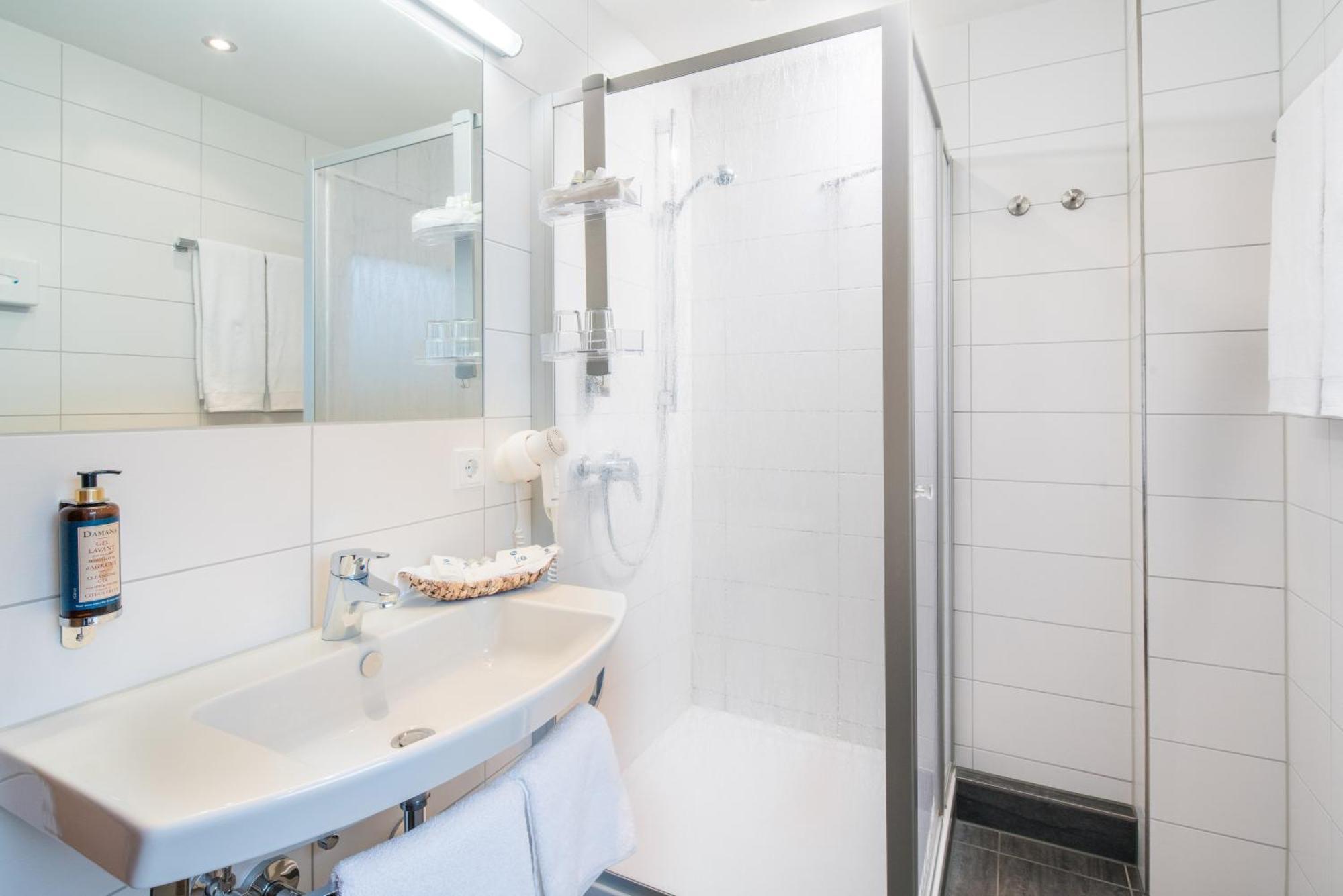 Best Western Blankenburg Hotel Cobourg Extérieur photo