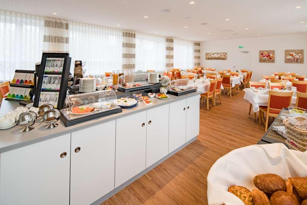 Best Western Blankenburg Hotel Cobourg Restaurant photo